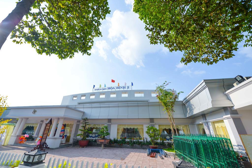 Hoa Binh 2 Hotel Long Xuyên Exterior foto