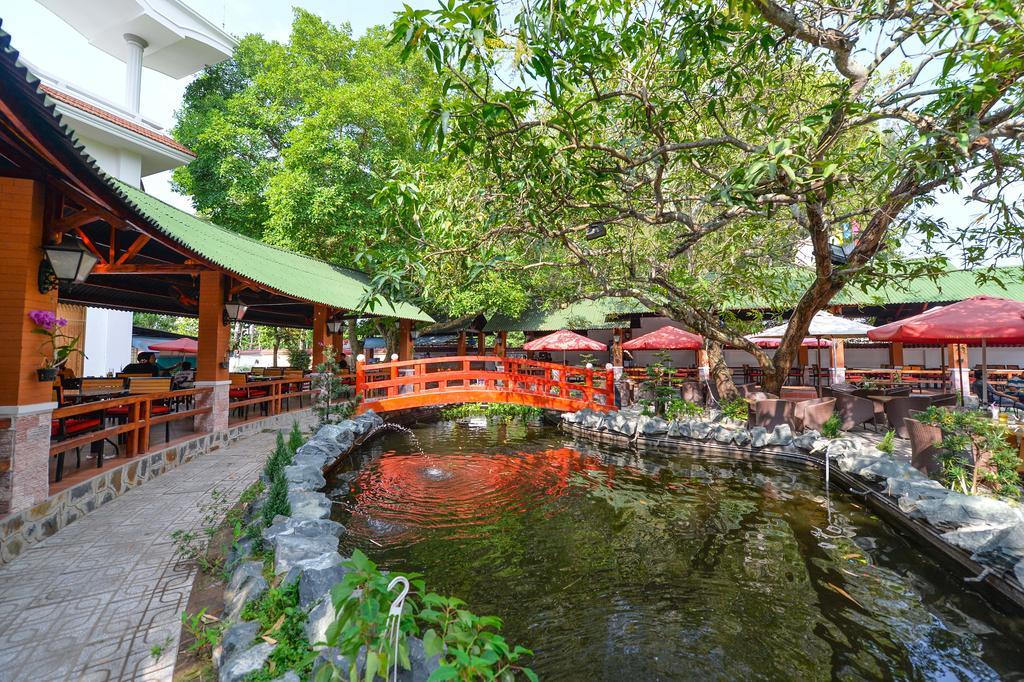 Hoa Binh 2 Hotel Long Xuyên Exterior foto
